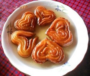 nokshi-pitha