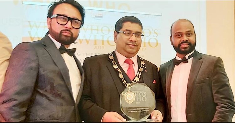 যুক্তরাজ্যের লন্ডনে জাঁকজমকপূর্ণ অনুষ্ঠানের মধ্য দিয়ে সাত প্রবাসী বাংলাদেশিকে সম্মাননা প্রদান করা হয়েছে। মঙ্গলবার (১২ নভেম্বর) লন্ডনের অভিজাত ভেন্যু মেরিডিয়ান গ্র্যান্ড হলে ‘ব্রিটিশ বাংলাদেশি হুজহু’র প্রকাশনা এ অনুষ্ঠানের আয়োজন করে। অ্যাওয়ার্ড প্রদান অনুষ্ঠানের ১২তম আসরে নিজ নিজ পেশায় অসাধারণ সাফল্যের স্বাক্ষর রেখে এগিয়ে চলছেন, এমন সাতজন বাংলাদেশিকে অ্যাওয়ার্ড দিয়ে সম্মানিত করেছে সংগঠনটি। দীর্ঘ ১২ বছর ধরে এই প্রকাশনা নিরলসভাবে কাজ করে যাচ্ছে বাংলাদেশি কমিউনিটির সঙ্গে বৃটেনের মূলধারার সাথে সেতুবন্ধন তৈরি করেছে। এই প্রকাশনা তরুণ প্রজন্মদের মাঝে উৎসাহ ও অনুপ্রেরণা সঞ্চার করবে বলে জানান প্রধান অতিথি ব্রিটেনের সাবেক ওয়ার্ক অ্যান্ড পেনশনস সেক্রেটারি ইয়ান ডানকান স্মিথ। বাংলা মিরর গ্রুপের এই প্রকাশনায় এবার সংযুক্ত হয়েছে ২৭০ জন বাংলাদেশির সাফল্যগাঁথার কথা। এবারের প্রকাশনায় সংযুক্ত হয়েছে নতুন নতুন প্রতিভার অবদানের কথা। নতুনত্ব সমৃদ্ধ করেছে এ প্রকাশনাকে। ব্রিটিশ-বাংলাদেশি তৃতীয় প্রজন্মকে যুক্ত করে হুজহু কলেবরে বৃদ্ধি পেয়েছে, আঙ্গিকেও শোভিত হয়েছে নতুনদের অবদানে। lopn2 ব্রিটিশ বাংলাদেশি হুজহু-এর প্রধান সম্পাদক আব্দুল করিম গণি বলেন, ব্রিটেনে বাংলাদেশি কমিউনিটির প্রবীণ ও নবীনরা কমিউনিটিতে অনন্য ভূমিকা রেখে চলেছেন। এই প্রকাশনা থেকে সহজেই কমিউনিটির অবদানের বিষয়টি জানতে পারে সবাই। অ্যাওয়ার্ড প্রদান অনুষ্ঠানে স্বাগত বক্তব্য দেন- প্রকাশনার নির্বাহী সম্পাদক সোহানা আহমেদ। উপস্থিত ছিলেন ব্রিটিশ রাজনীতিবিদ, ব্যবসায়ী, সাংবাদিকসহ কমিউনিটির নেতারা। অ্যাওয়ার্ড প্রাপ্তরা হলেন- রাজনীতি ও আইন সেক্টরে ব্যারিস্টার নাজির আহমেদ, প্রপার্টি ও কমিউনিটি সেক্টরে এম সায়াদ আলতাফ, মিডিয়া ও ব্যবসায় মাহী ফেরদাউস জলিল, কমিউনিটি ওয়ার্কে কামরুন নাহার খানম শোভা মতিন, ক্যাটারিং সেক্টর এম এ মুনিম, ব্যবসায় শেখ আলিউর রহমান, ব্যবসা ও কমিউনিটি সেক্টরে মুহিবুর রহমান মুহিব। lopn2 জমকালো এই আয়োজনে অতিথি হিসেবে উপস্থিত ছিলেন- কনজারভেটিভ পার্টির ডেপুটি চেয়ারম্যান পল স্ক্যালি, কনজারভেটিভ ফ্রেন্ডস অব বাংলাদেশের প্রেসিডেন্ট এ্যান মেইন, সাবেক ওয়ার্ক অ্যান্ড পেনশন শ্যাডো মিনিস্টার স্টিপেন টিমস, টাওয়ার হ্যামলেটস-এর নির্বাহী মেয়র জন বিগস, স্পিকার ভিক্টোরিয়া ওবাজি, রামসেগট-এর মেয়র রোশান আরা, ক্রয়ডন মেয়র হুমায়ন কবীর, মৌলভ্যালী ডিস্ট্রিক্ট চেয়ারম্যান জাহাঙ্গীর হক। অনুষ্ঠানে ব্যারিস্টার নাজির আহমেদের হাতে অ্যাওয়ার্ড তুলে দেন কনজারভেটিভ পার্টির ডেপুটি চেয়ারম্যান পল স্ক্যালি ও মেরিডিয়ান গ্রান্ডের এমডি নিকিতা মুলচানদানী, এম সায়াদ আলতাফের হাতে অ্যাওয়ার্ড তুলে দেন ব্রিটেনের সাবেক ওয়ার্ক অ্যান্ড পেনশনস সেক্রেটারি ইয়ান ডানকান স্মিথ ও চ্যানেল এস চেয়ারম্যান আহমেদ উস সামাদ চৌধুরী জেপি, মাহী ফেরদাউস জলিলের হাতে অ্যাওয়ার্ড তুলে দেন কনজারভেটিভ ফ্রেন্ডস অব বাংলাদেশের প্রেসিডেন্ট এ্যান মেইন ও হুজহু-এর প্রতিষ্ঠাতা আব্দুল করিম গণি, কামরুন নাহার খানম শোভা মতিন এর হাতে অ্যাওয়ার্ড তুলে দেন টাওয়ার হ্যামলেটস এর নির্বাহী মেয়র জন বিগস ও প্রবাসী পল্লী গ্রুপের ভাইস চেয়ারম্যান এমদাদ আহমেদ। এ ছাড়া এম এ মুনিমের হাতে অ্যাওয়ার্ড তুলে কনজারভেটিভ পার্টির ডেপুটি চেয়ারম্যান পল স্ক্যালি, রামসেগট এর মেয়র রোশান আরা ও প্রাইম এস্টেট এজেন্টের ব্যবস্থাপনা পরিচালক কাজী আরিফ; শেখ আলিউর রহমানের হাতে টাওয়ার হ্যামলেটস স্পিকার ভিক্টোরিয়া ওবাজি, জেএমজি কার্গোর ব্যবস্থাপনা পরিচালক মনির আহমেদ ও খান অ্যাসোসিয়েটস-এর ব্যবস্থাপনা পরিচালক শামস উদ্দিন খান, মুহিবুর রহমান মুহিবের হাতে অ্যাওয়ার্ড তুলে দেন সাবেক ওয়ার্ক অ্যান্ড পেনশন শ্যাডো মিনিস্টার স্টিপেন টিমস, সেন্ট মার্টিন সলিসিটরস এর ব্যারিস্টার লুৎফুর রহমান ও ড্রিম স্পাসের আব্দুল কুদ্দুস। lopn2 অনুষ্ঠানের ফাঁকে ফাঁকে চলে বর্ণাঢ্য আয়োজনের সাংস্কৃতিক অনুষ্ঠান। সঙ্গীত পরিবেশন করেন বিলেতের শিল্পী লাবণী বড়ুয়া ও শামস তামান্না। মেরিডিয়ান গ্র্যান্ড ও প্রবাসী পল্লী গ্রুপের সহযোগিতায় আয়োজিত এবারের আসরের সঞ্চালনা করেন জনপ্রিয় উপস্থাপিকা নাদিয়া আলি ও রনি মির্জা। এবারের ব্রিটিশ বাংলাদেশি হুজহু অ্যাওয়ার্ডপ্রাপ্তরা তাদের অনুভূতি প্রকাশ করতে গিয়ে বলেন, হুজহুর অ্যাওয়ার্ড প্রাপ্তি সত্যিই সম্মানের ও গর্বের। এটি আমাদের কাজের স্বীকৃতি। যাত্রালগ্ন থেকে ব্রিটিশ-বাংলাদেশি হুজহু কমিউনিটির গুণিজনদের উল্লেখযোগ্য অবদানের কথা লিপিবদ্ধ করে তাদের স্মরণীয় করে রাখছেন।