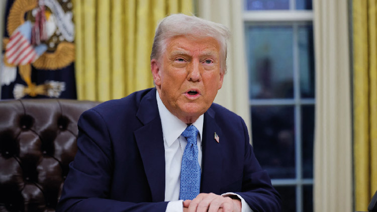 '৫ মিলিয়ন ডলারের ‘গোল্ড কার্ড’ ভিসা ‘ঝড়ের গতিতে’ বিক্রি হবে'