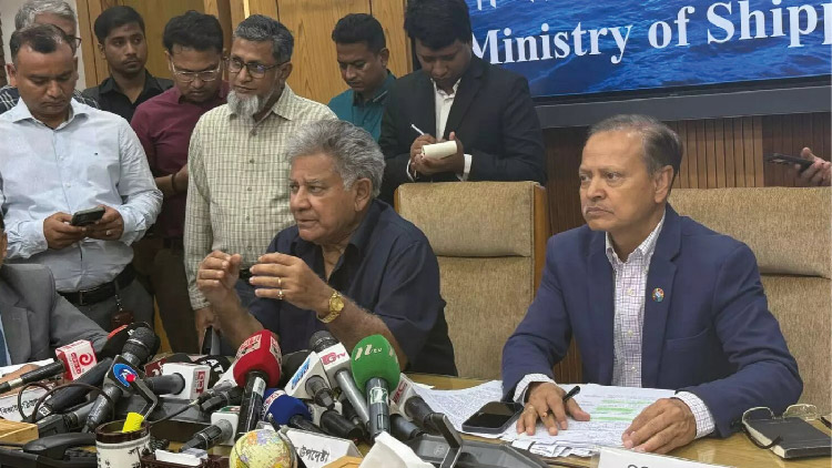 নৌযানে নির্ধারিত ভাড়ার বেশি নেওয়া যাবে না