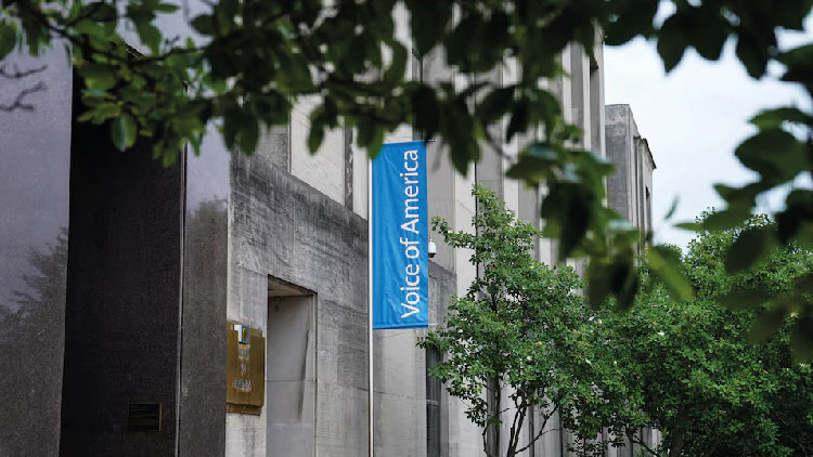 ভয়েস অব আমেরিকা বন্ধে ট্রাম্পের নির্দেশ আটকে দিলেন বিচারক