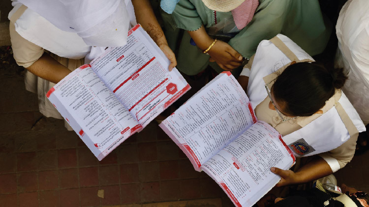 এসএসসি ও সমমানের পরীক্ষা শুরু