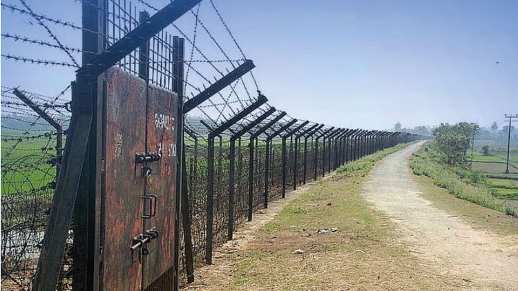 এবার সাতক্ষীরা সীমান্ত দিয়ে আরও ২৩ জনকে পুশইন করল বিএসএফ