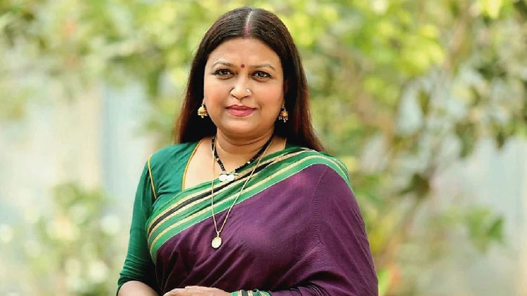 আত্মসমর্পণ করে জামিন পেলেন নির্মাতা চয়নিকা