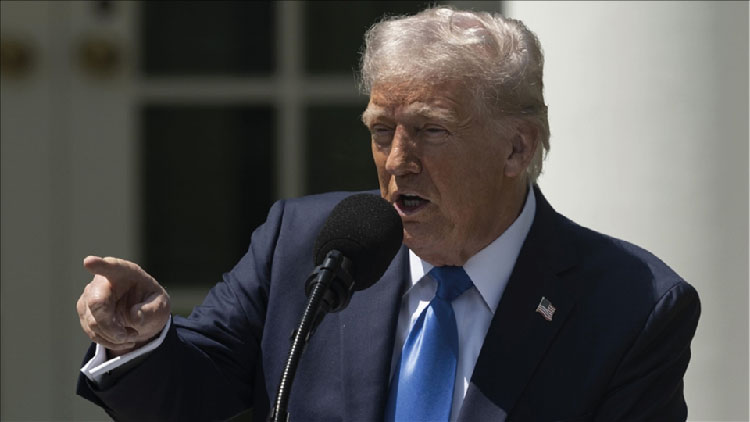 ইরানের ওপর ট্রাম্পের নতুন নিষেধাজ্ঞা