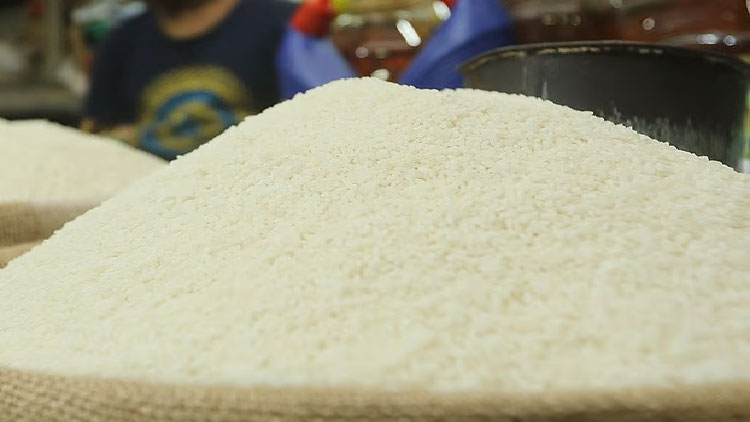 মিনিকেট চালের দাম কেজিতে ২-৫ টাকা কমেছে