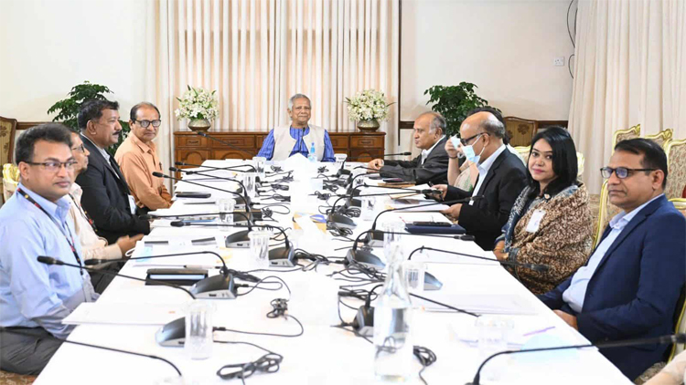 প্রাথমিকের প্রধান শিক্ষকের শূন্য পদে দ্রুত নিয়োগের নির্দেশ প্রধান উপদেষ্টার