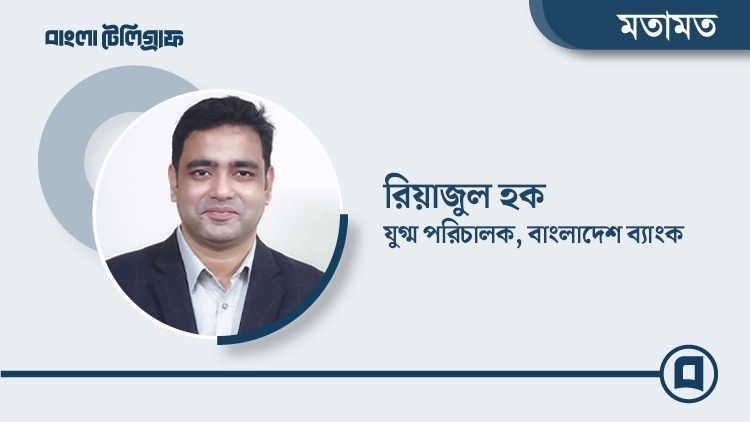 বৃষ্টির দিনে মৃত্যু ফাঁদ খোলা ম্যানহোল