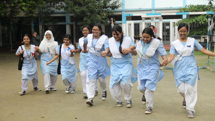 এসএসসি ও সমমানের ফলাফল প্রকাশ, পাসের হার ৬৮.৪৫ শতাংশ