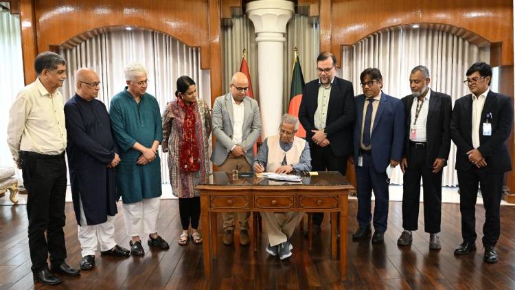 জুলাই গণ-অভ্যুত্থান দিবস উপলক্ষে স্মারক ডাকটিকিট