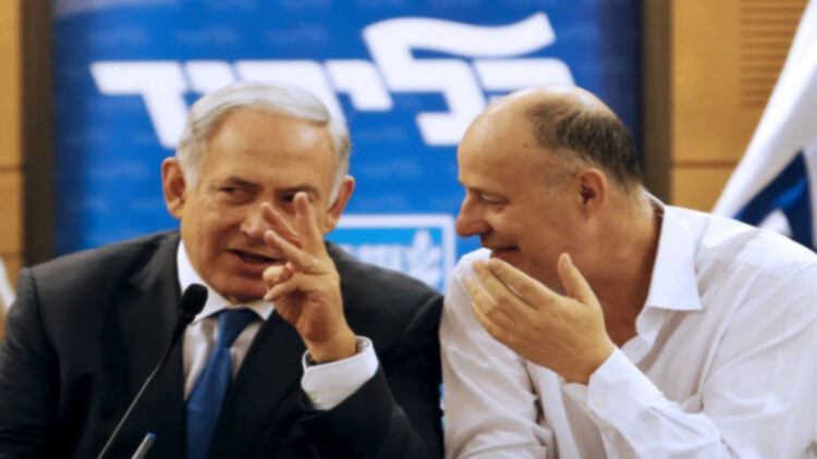 নিরাপত্তা উপদেষ্টাকে বরখাস্ত করলেন নেতানিয়াহু