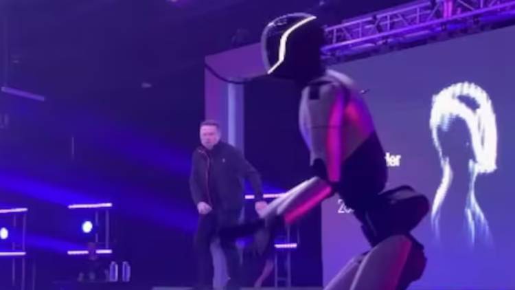 Elon-Musk-Dances